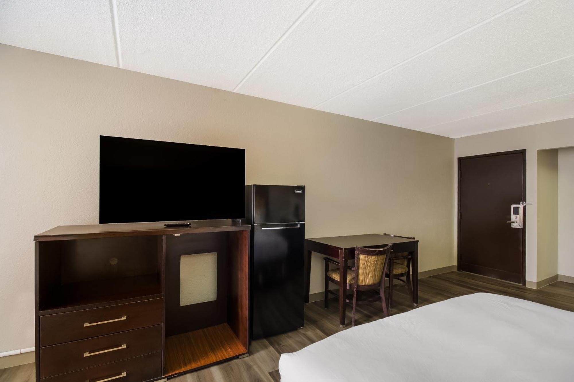 Clarion Pointe Lake Jackson - Clute ภายนอก รูปภาพ
